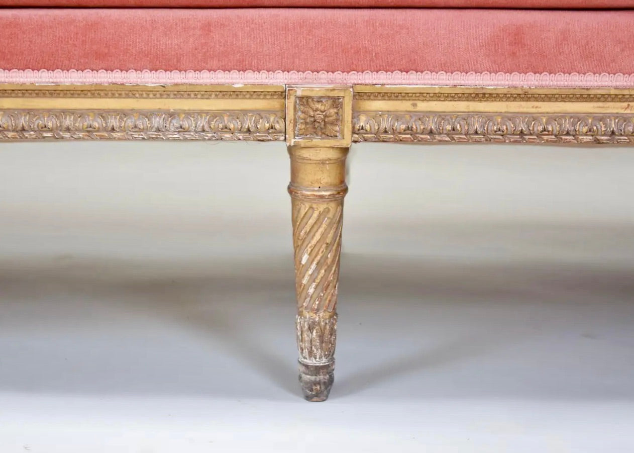 Sillón Francés Conversacional del Siglo XIX en Terciopelo Rosa
