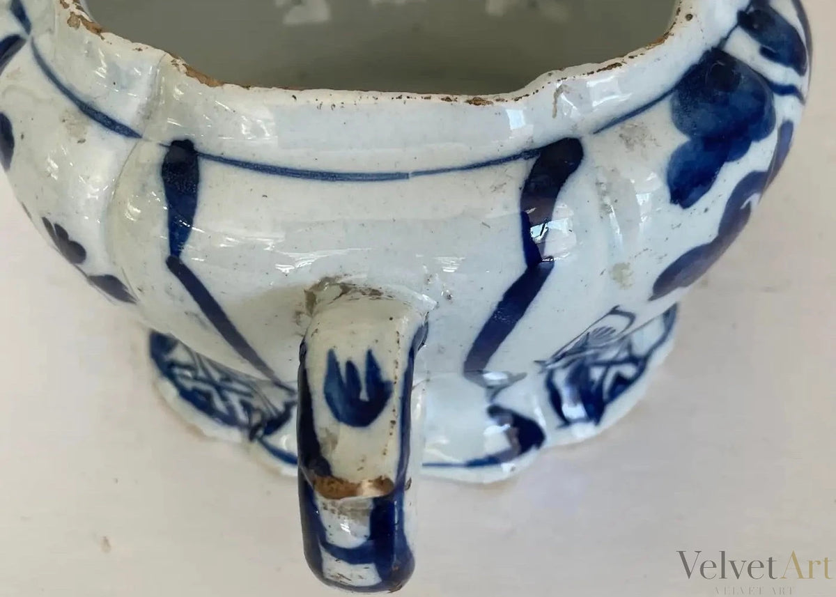 Jarrón de Loza de Delft Azul y Blanco con Asas, Estilo Chinoiserie – vista 6 de 8