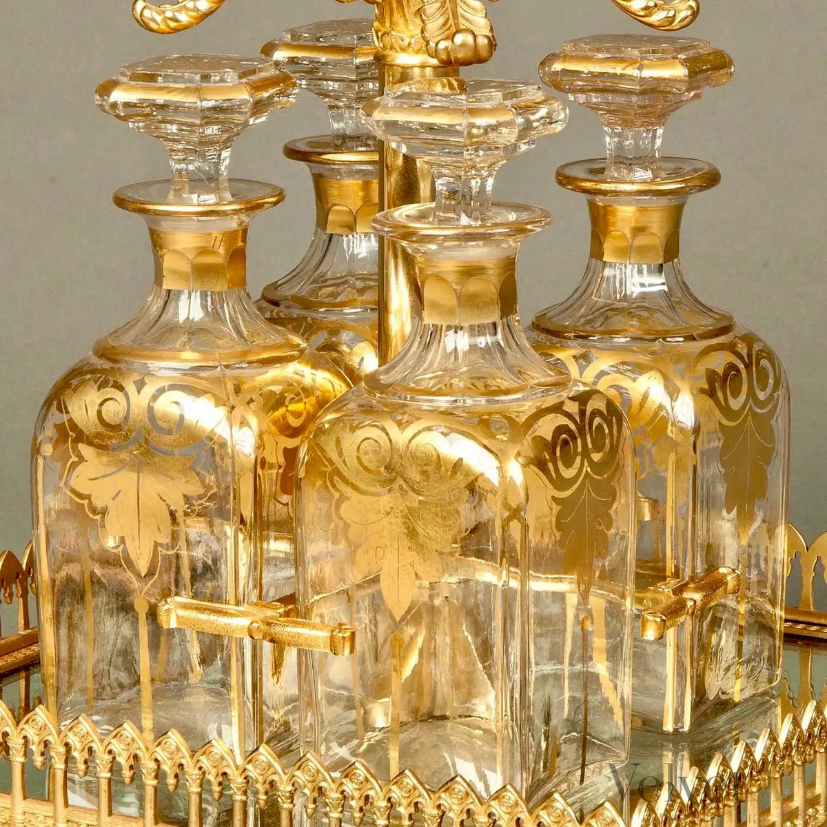 Licorera Francesa en Ormolu, Estilo Napoleón III, 1870 – vista 3 de 4