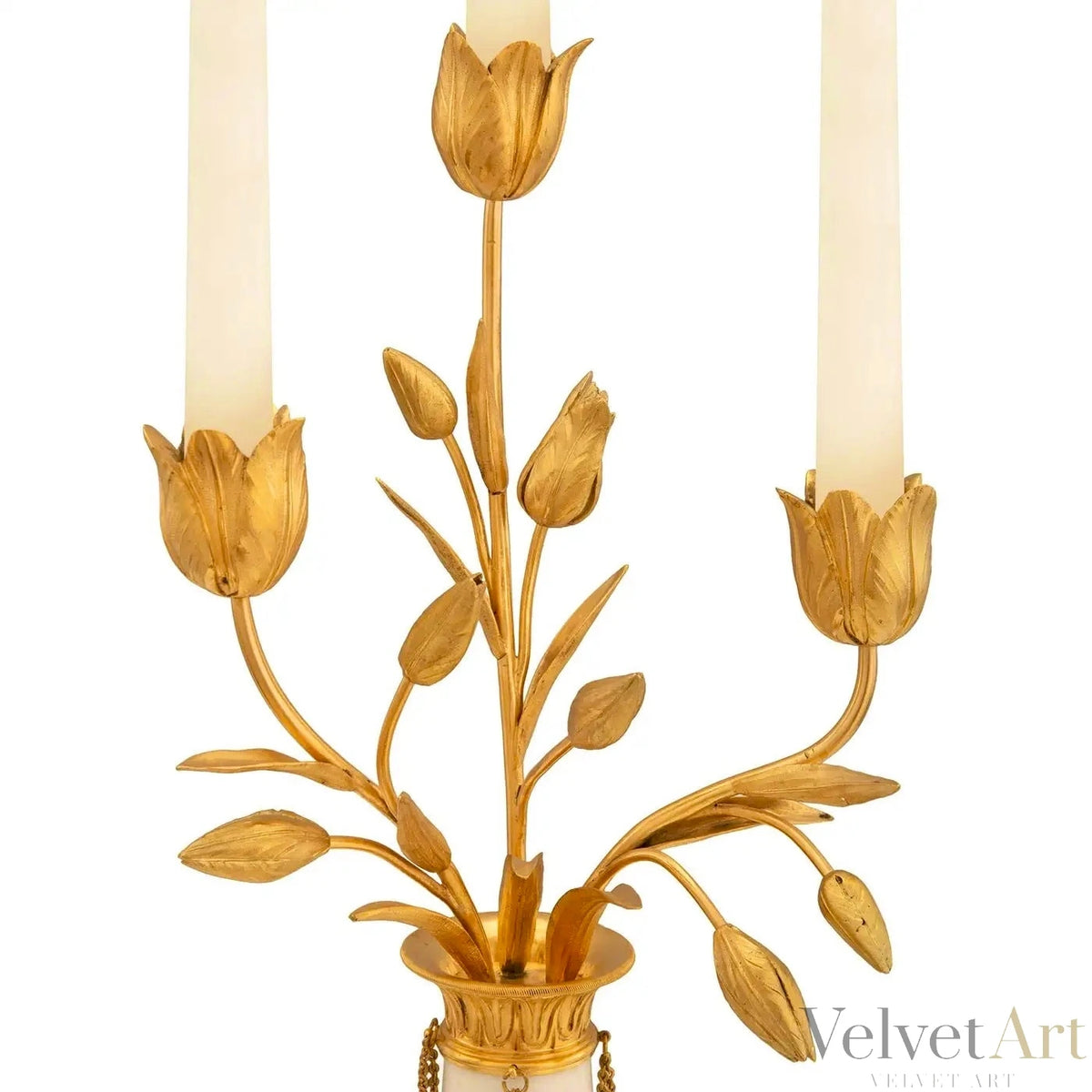 Candelabros Franceses Luis XVI en Ormolu y Mármol de Carrara del siglo XIX – vista 4 de 8