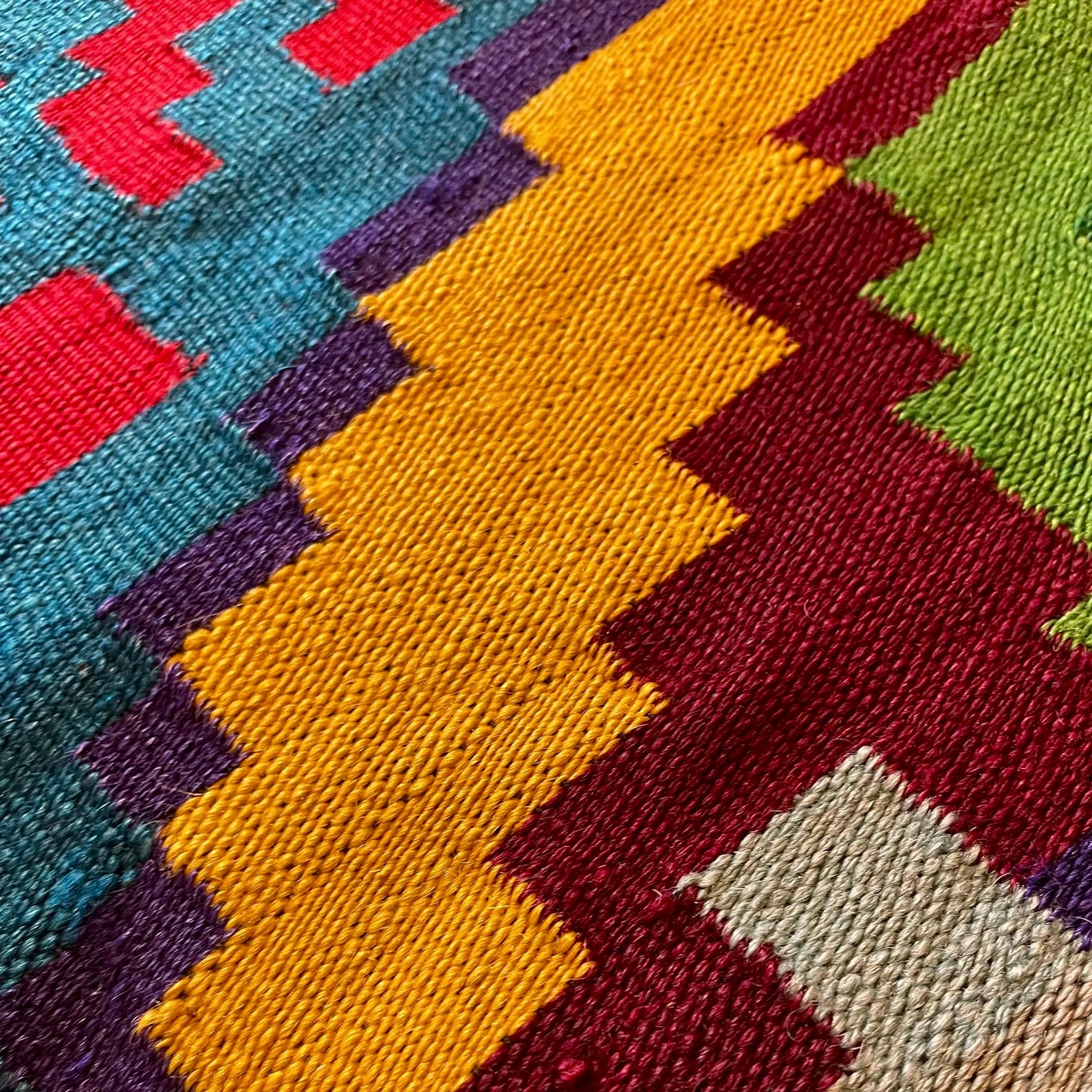Alfombra Tradicional Rumana de Lana Hecha a Mano en los Años 50