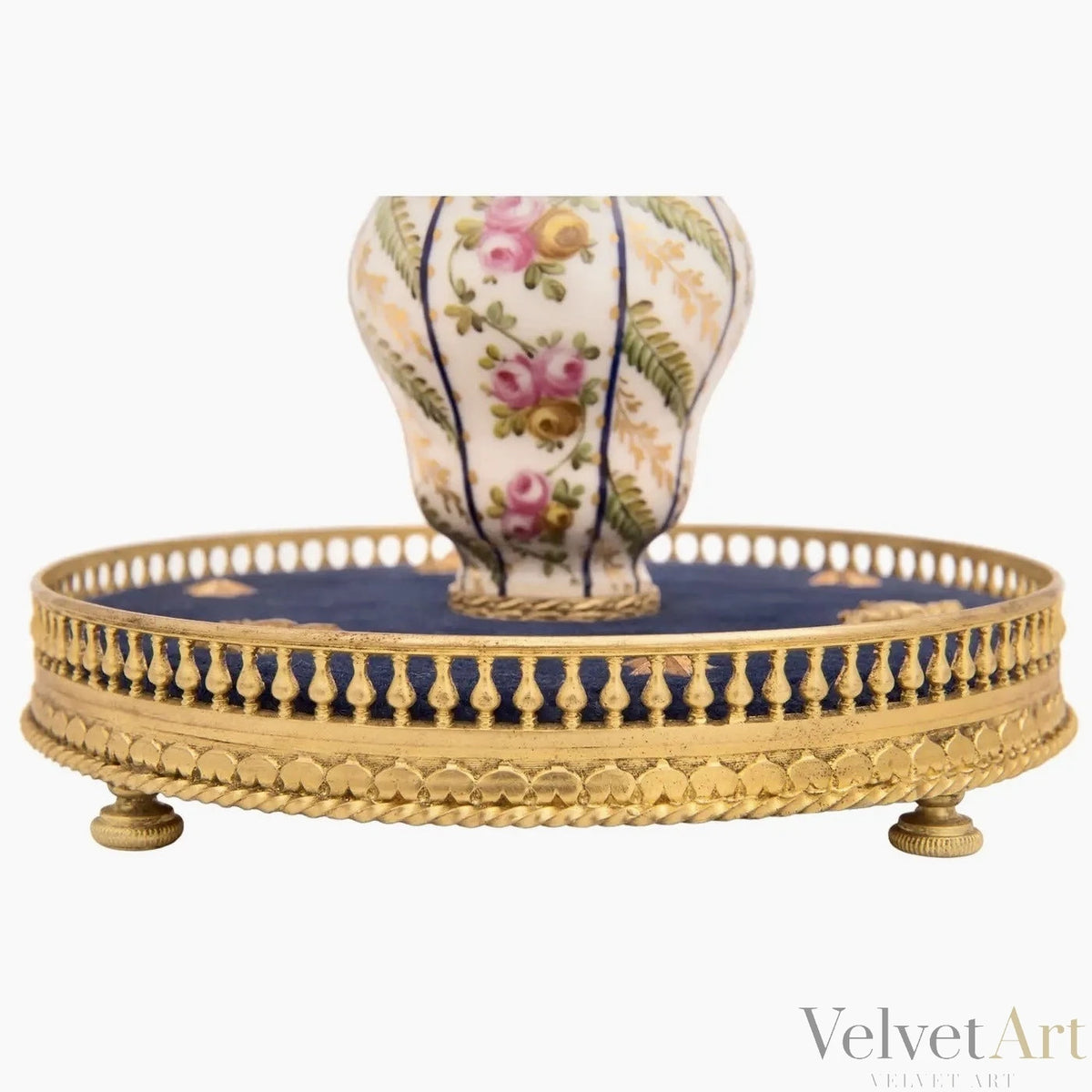 Tintero Francés de Porcelana de Sèvres y Ormolú, Siglo XIX, Estilo Luis XVI – vista 4 de 6