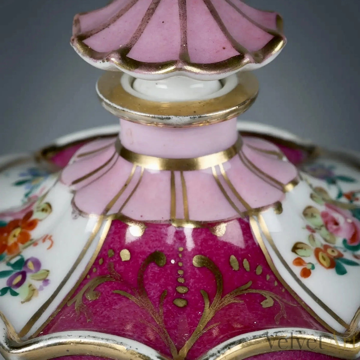 Juego de Tocador Francés Elbee, Porcelana Pintada a Mano, 1900 – vista 5 de 7