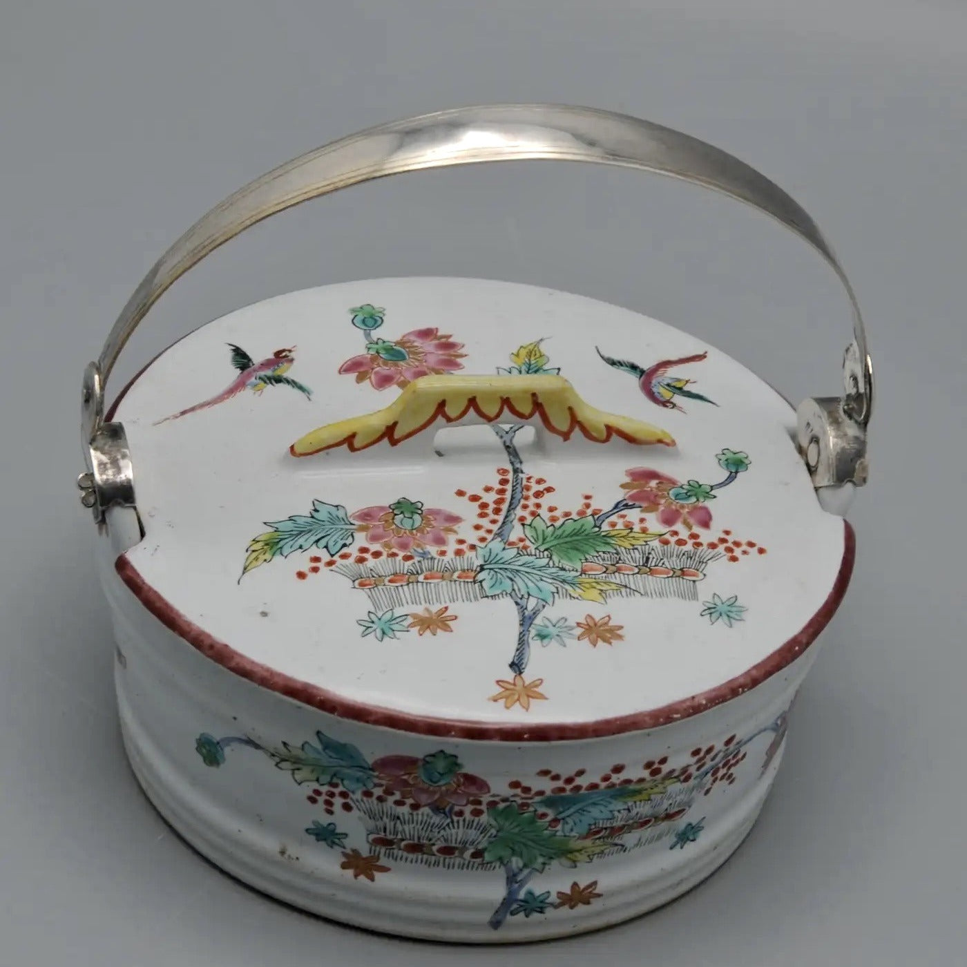 Mantequera Policroma de Delft del Siglo XVIII | Estilo Kakiemon