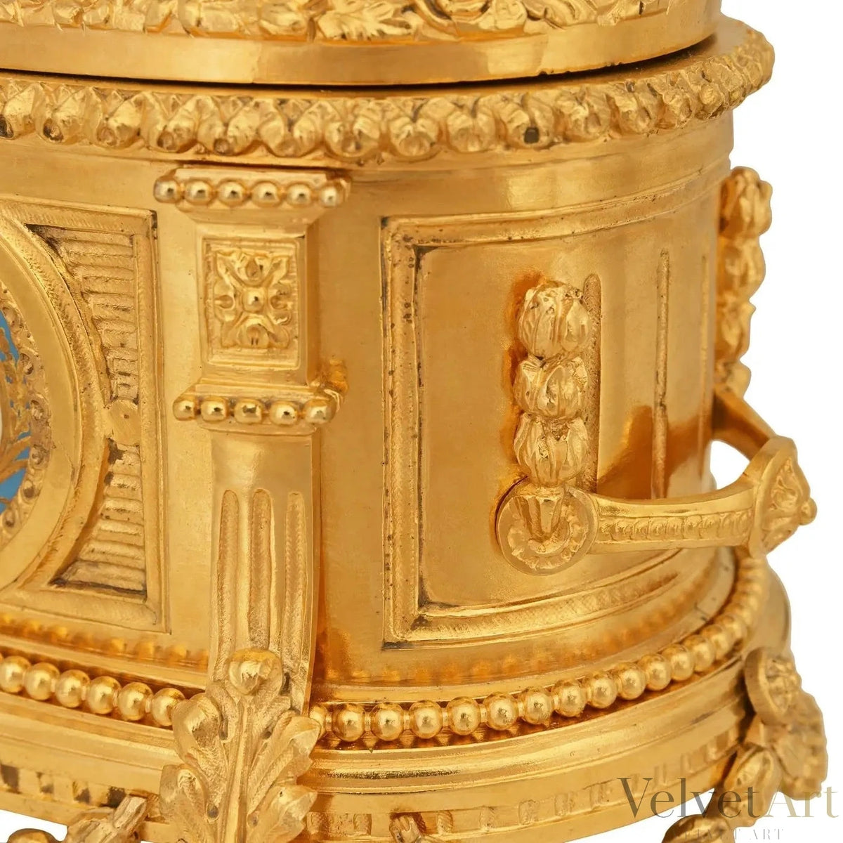 Caja joyero francesa de porcelana de Sèvres y ormolú, estilo Luis XVI, siglo XIX – vista 9 de 9