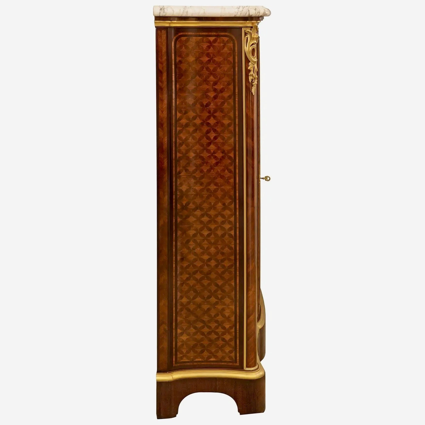 Vitrina Francesa en Tulipwood, Ormolu y Mármol Brèche Violette | Siglo XIX, Estilo Luis XV