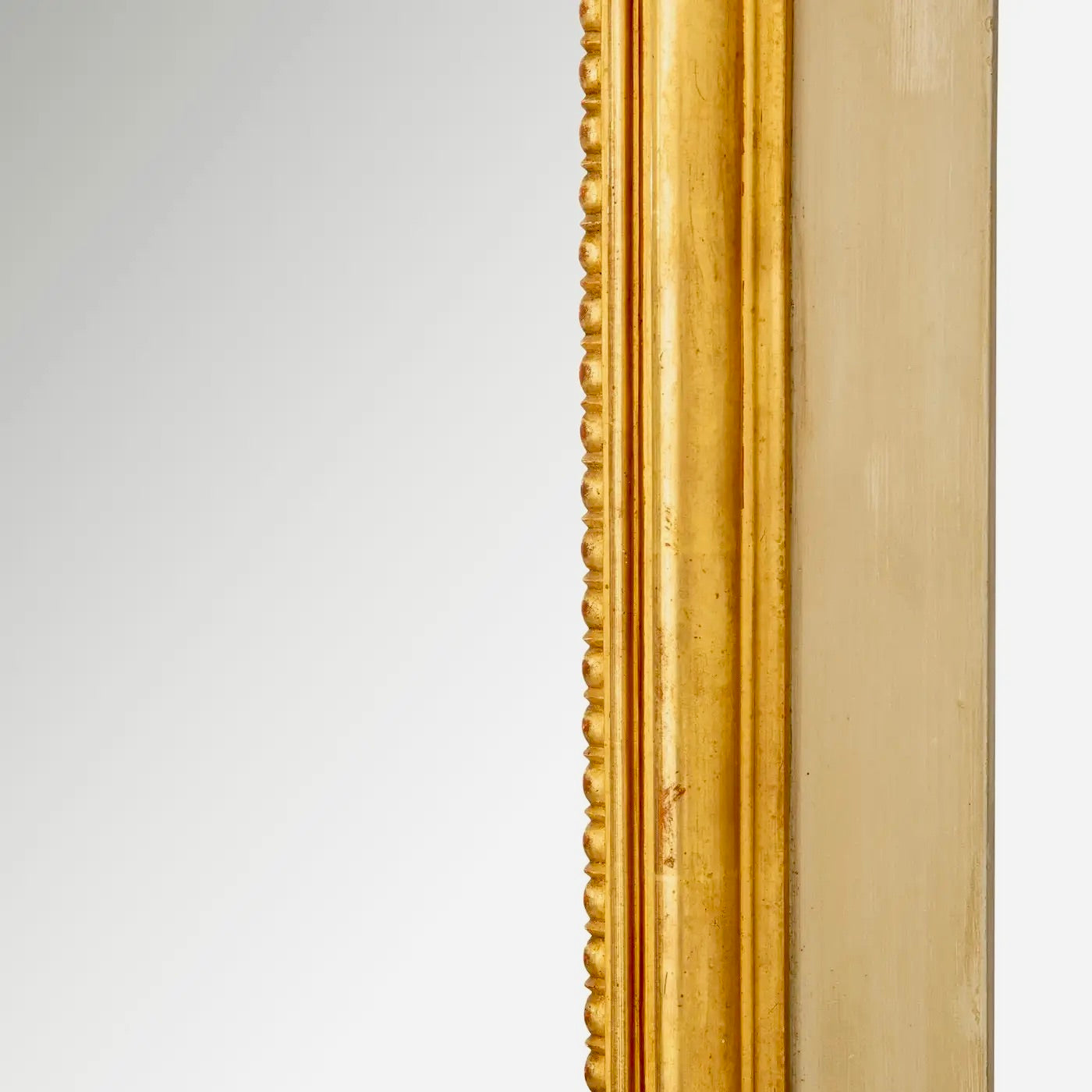 Espejo Francés Luis XV del Siglo XIX en Madera Dorada Original