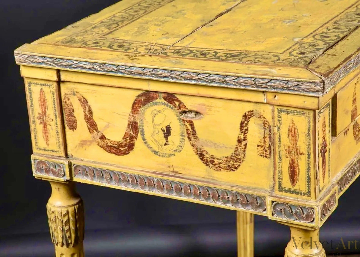 Mesa Estilo Luis XVI Pintada a Mano, Italia Siglo XVIII – vista 5 de 6