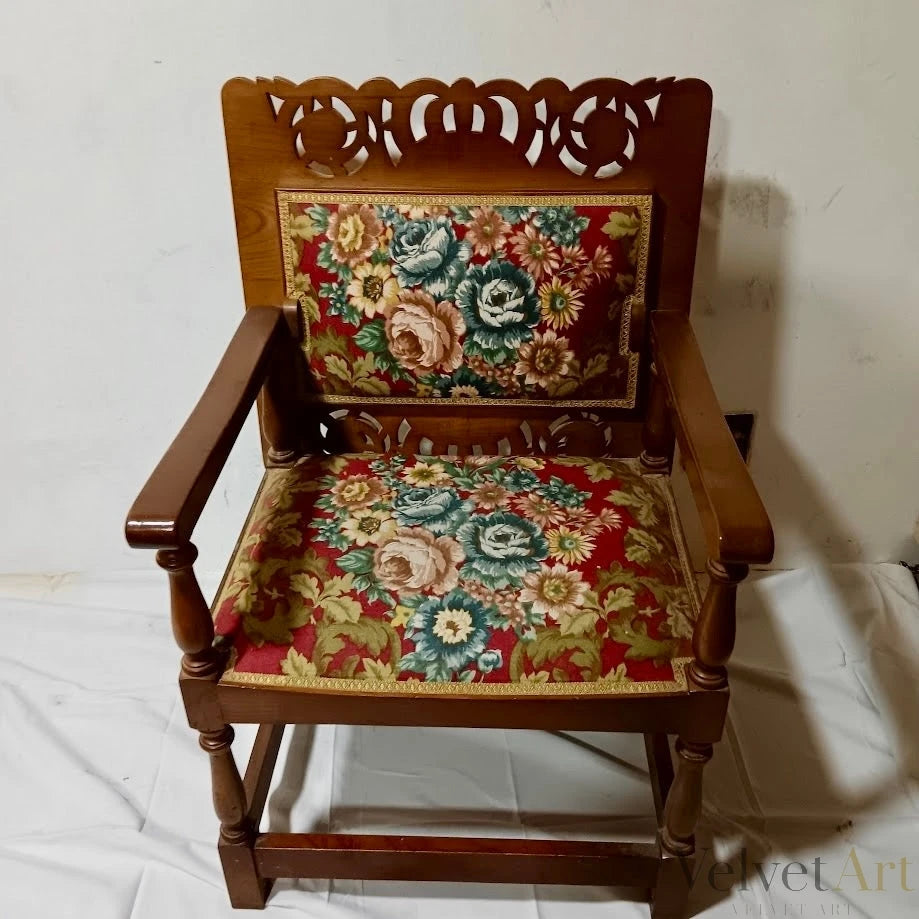Silla Butaca en Castaño Transformable en Mesa | Obra del Maestro Faustino Martínez Martínez