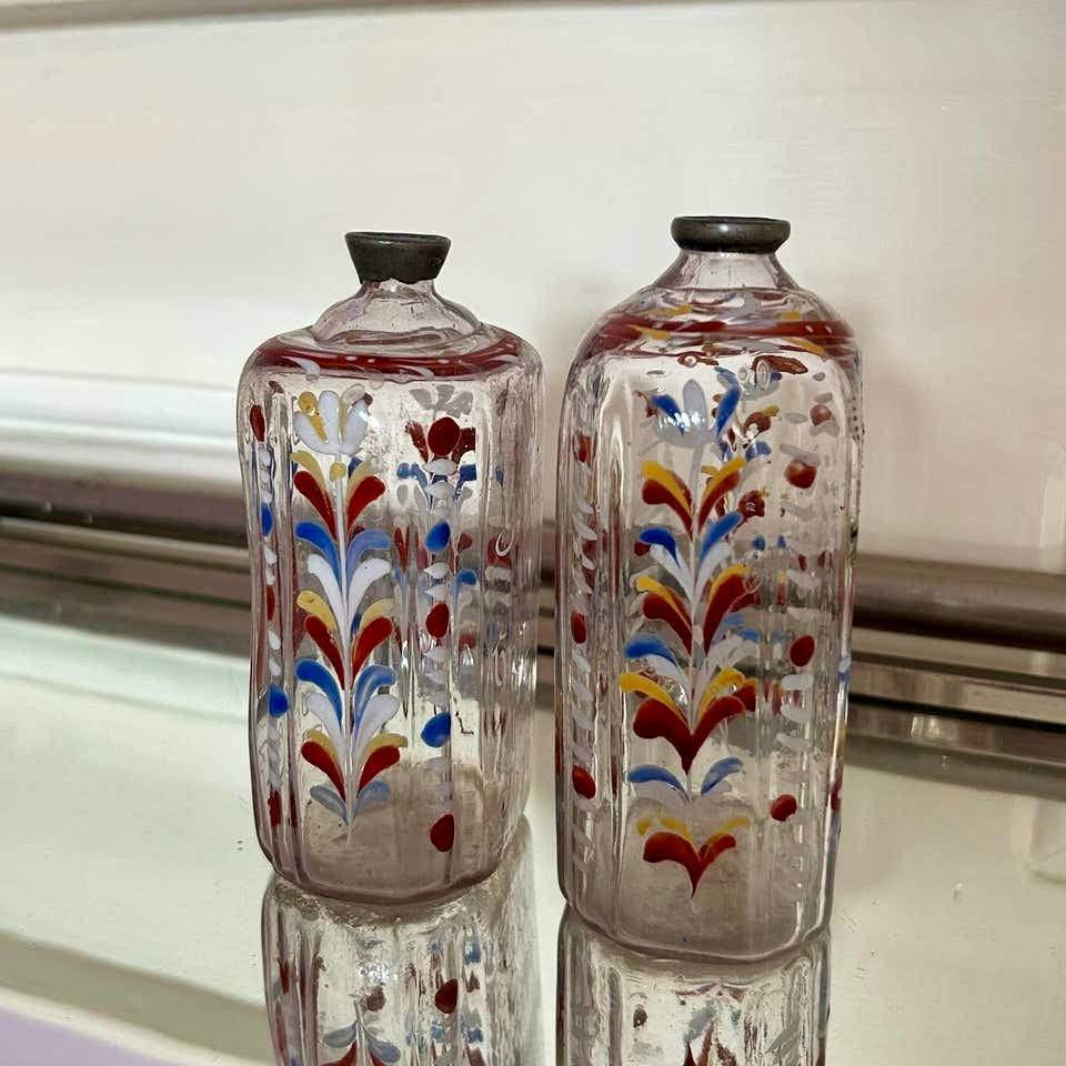 Botellas de Vidrio Esmaltadas Alemanas, Siglo XVIII