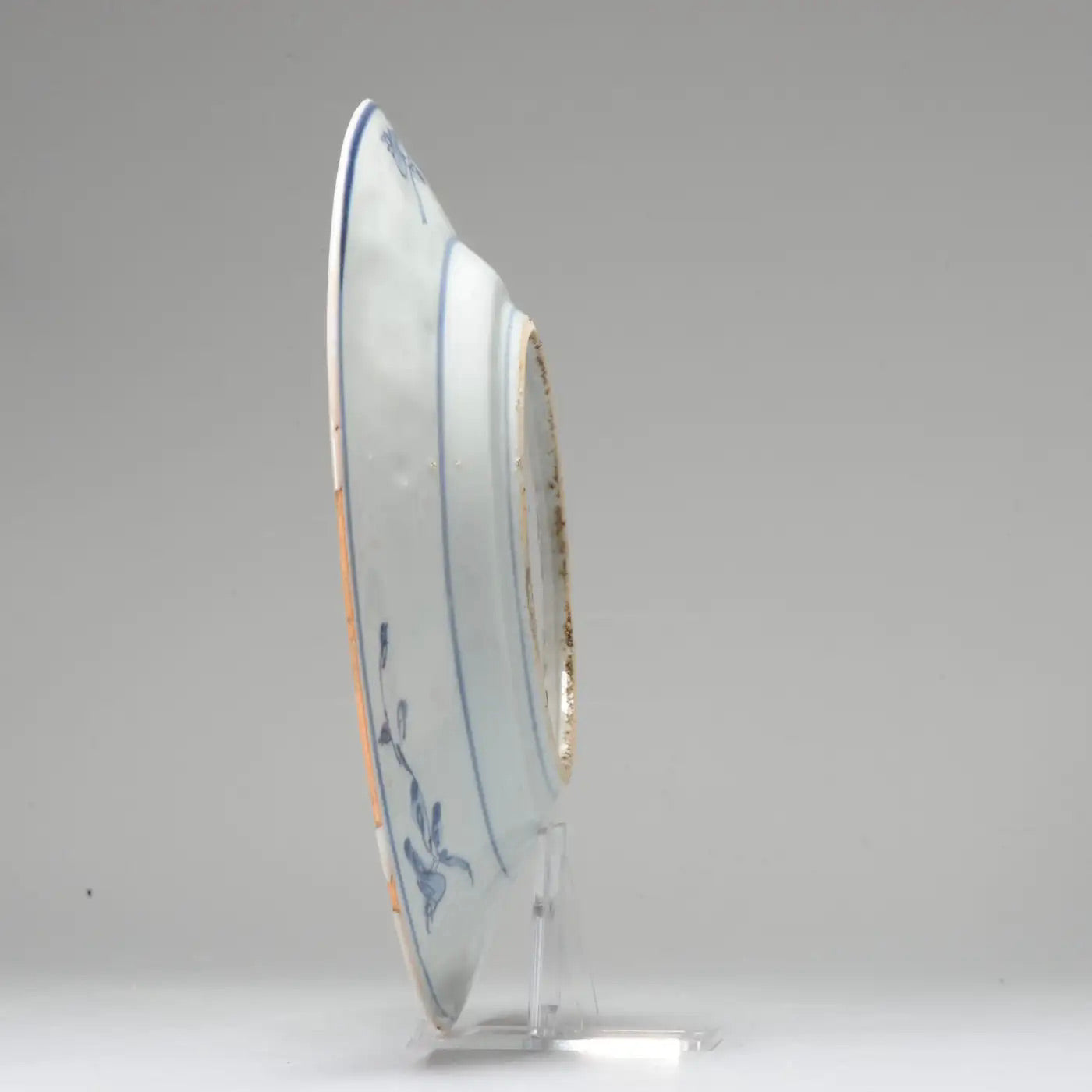 Plato de Porcelana China Ming | Casa Europea, 1635-1650