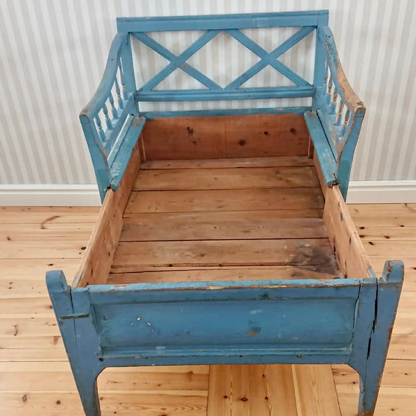 Sofá Gustaviano Azul Sueco Original de Ersnäs, Suecia