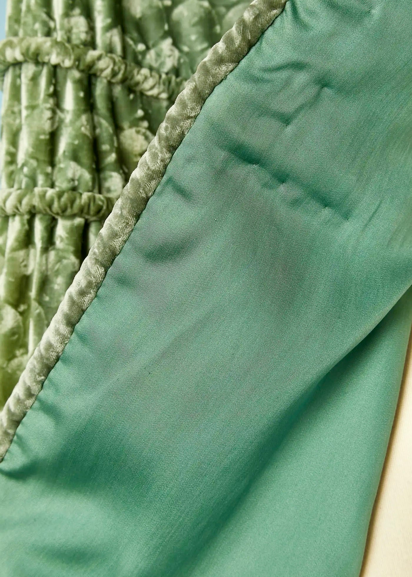 Capa de Ópera de Terciopelo Verde de 1925