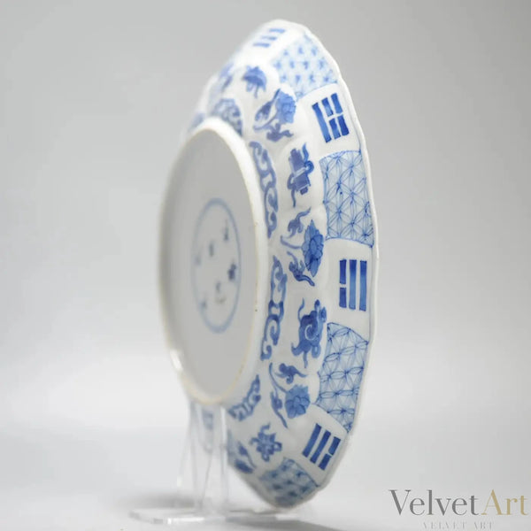 Plato Cheghua Periodo Kangxi del Siglo XIX en Azul Cobalto