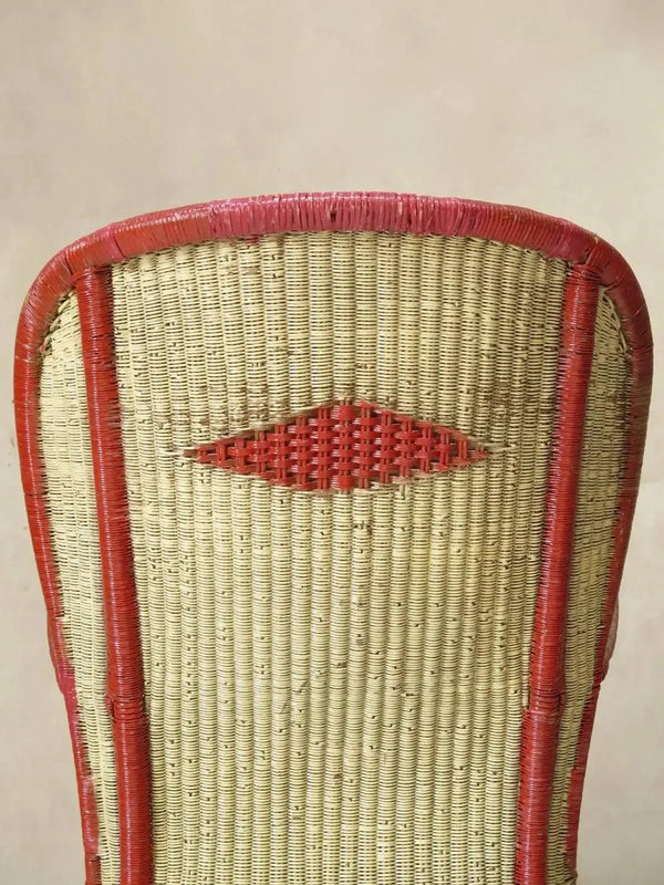 Gran Sillón de Mimbre Pintado con Respaldo Alado, 1920