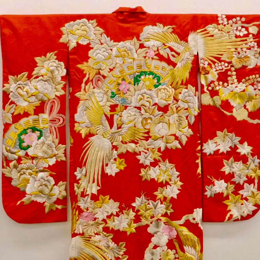 Kimono Rojo Bordado Ceremonial | Japón (1910-1930)