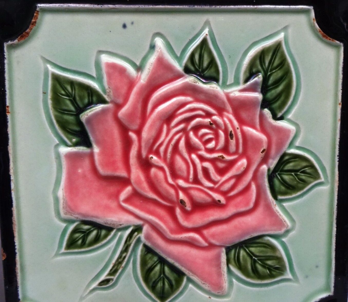 Azulejo "Rosa" Mayólica de colección Art Nouveau