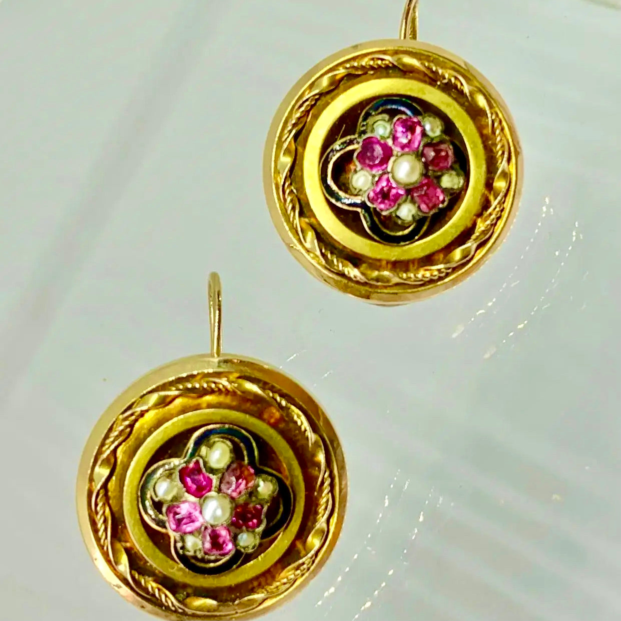 Pendientes Victorianos con Motivo Floral de Rubí y Perla del Siglo XIX