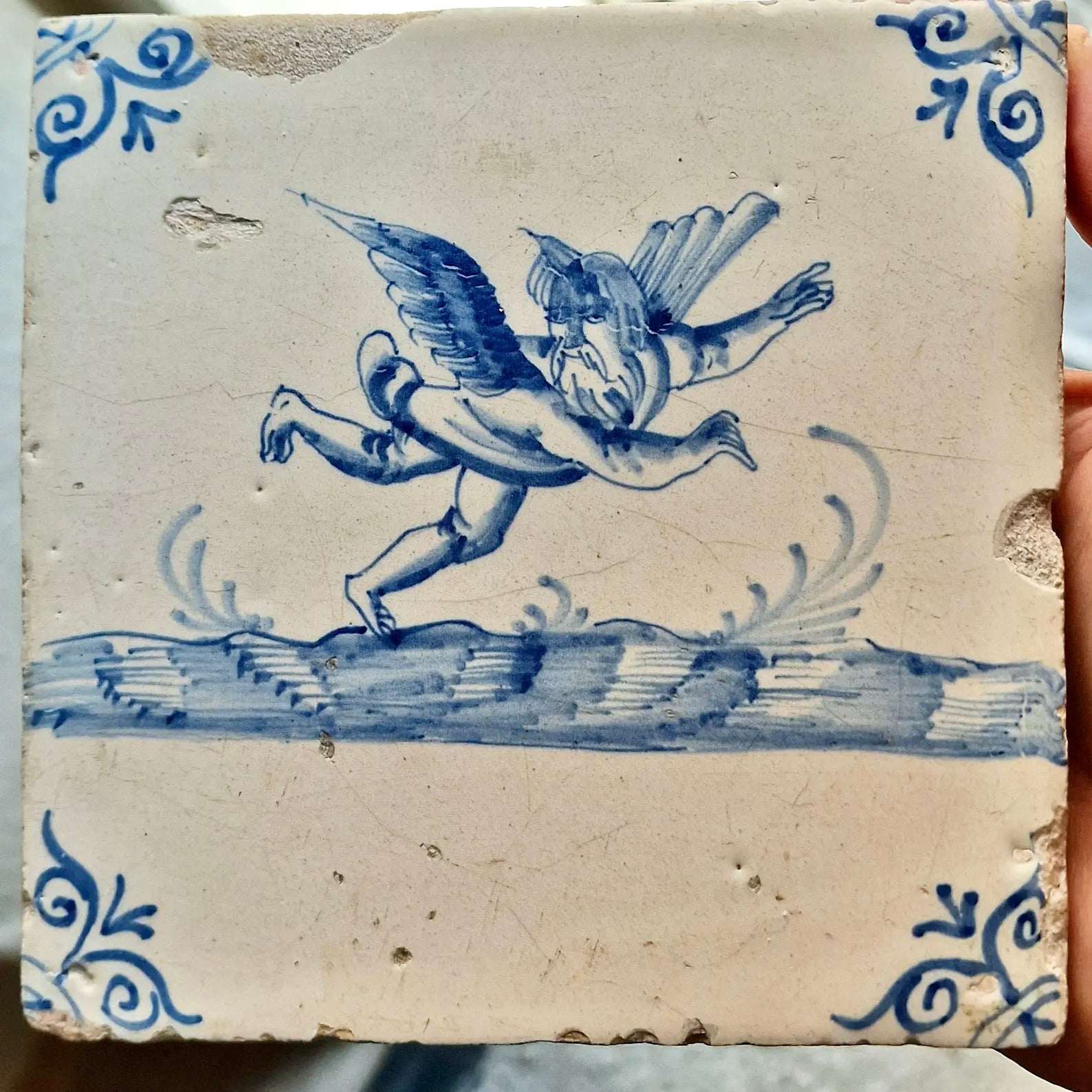 “Ícaro” | Azulejo Azul de Delft de 1640 | Siglo XVII
