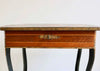 Mesa Auxiliar Napoleón III con Marquetería Floral e Instrumental, Francia 1860