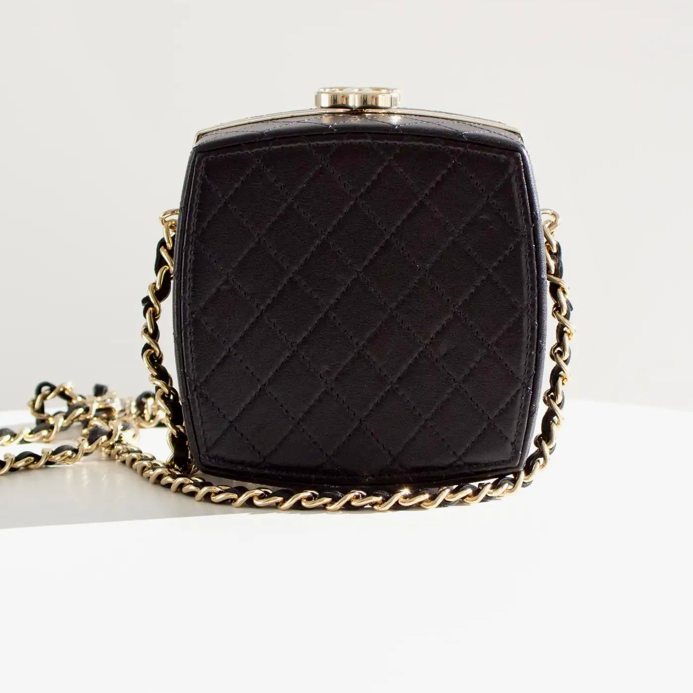 Bolso Chanel Dorado y Cuero de Cordero con Espejo de 2010