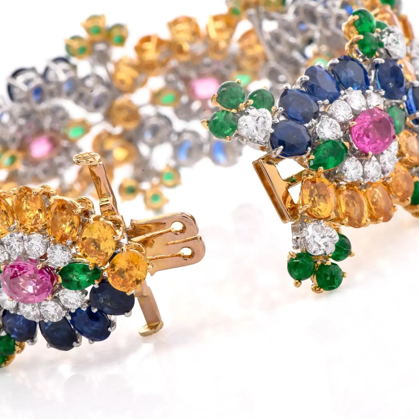 Pulsera en Racimo Floral de Platino. Zafiro y Diamante