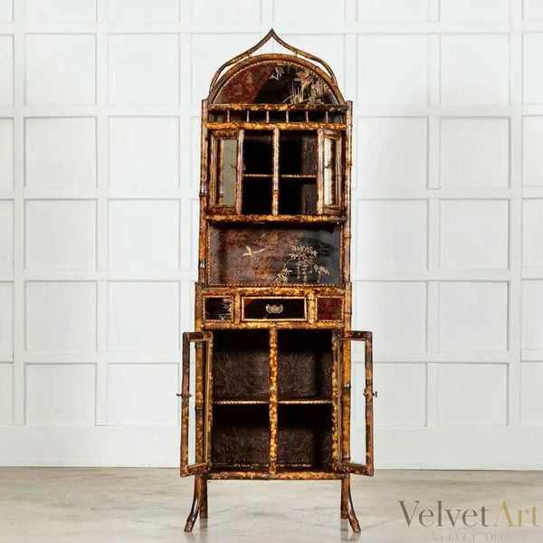 Gabinete esmaltado de bambú inglés, 1880