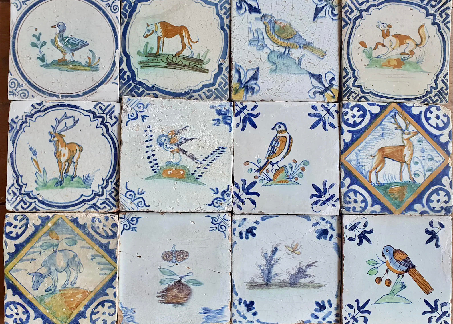 12 Azulejos Holandeses Policromados de Delft – Siglo XVII, 13 x 13 cm