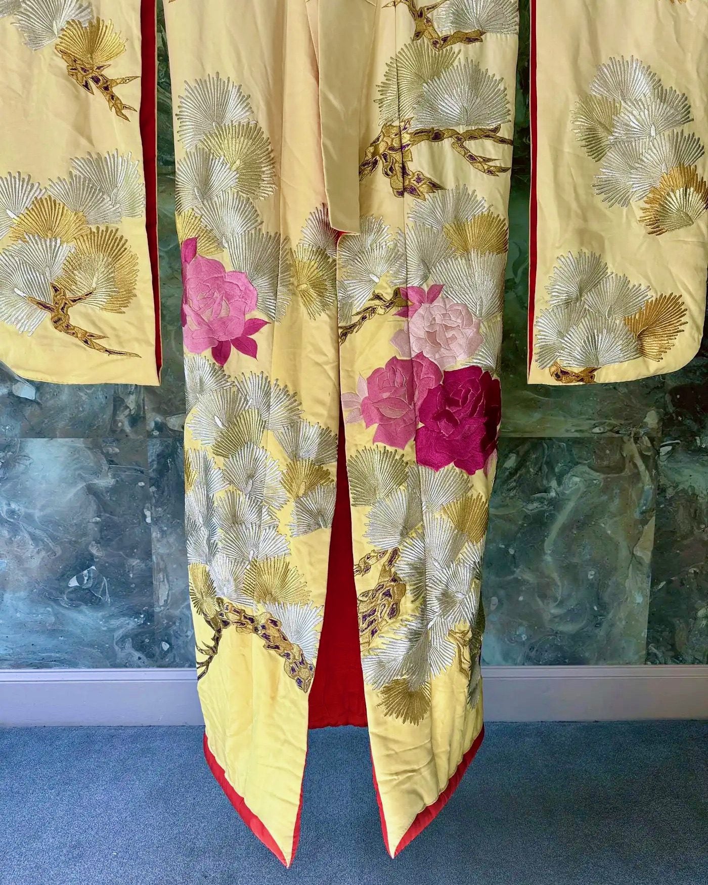 Kimono de Boda | Bordado sobre Seda | Japón | 1930