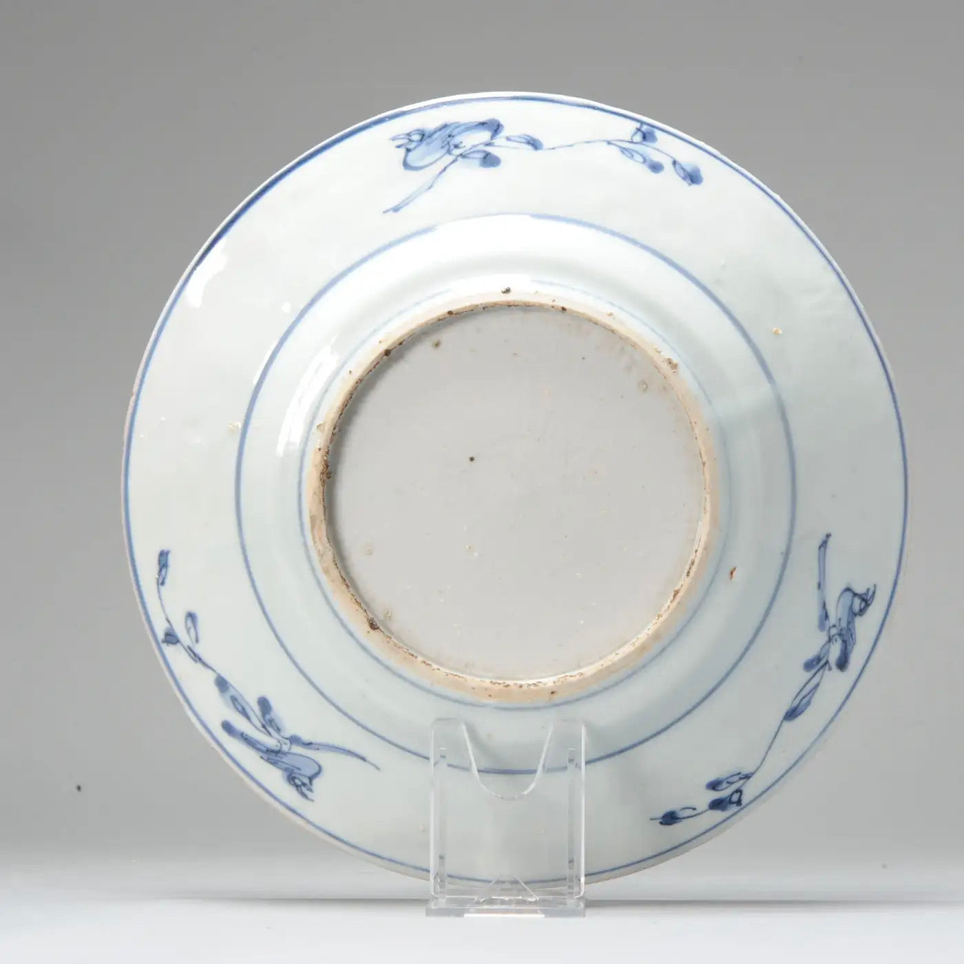 Plato de Porcelana China Ming | Casa Europea, 1635-1650