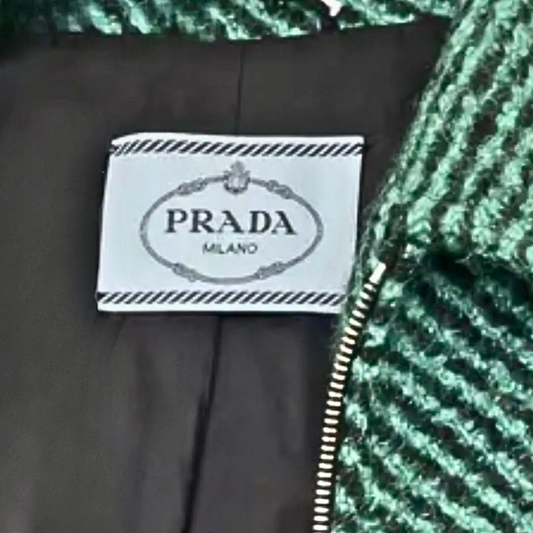 Prada Traje de Chaqueta y Falda con Piel | Otoño Invierno 2013 | Talla 40IT