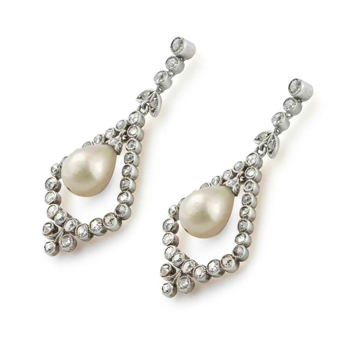 Pendientes Eduardianos de Perlas Naturales y Diamantes de 1900