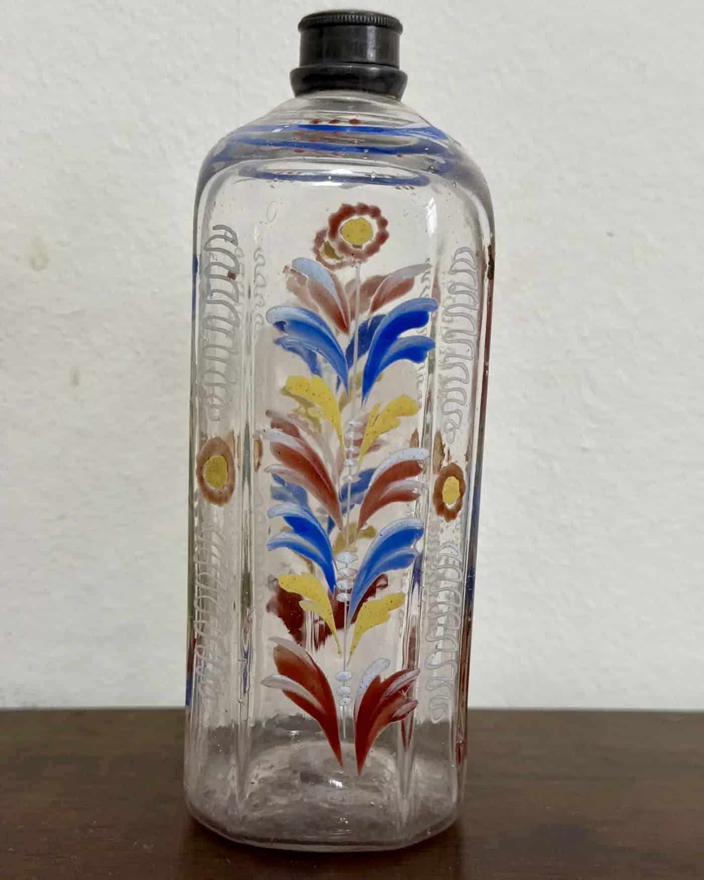 Botella Alemana de Vidrio Pintado del Siglo XVIII