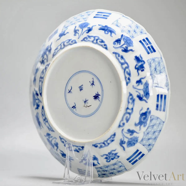 Plato Cheghua Periodo Kangxi del Siglo XIX en Azul Cobalto
