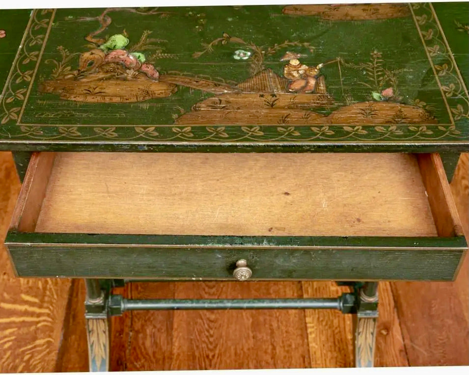 Mesa Abatible Estilo Chinoiserie Pintada a Mano, años 1920–1930