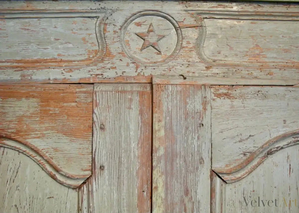 Armario de Convento Francés del Siglo XVIII con Detalles Originales