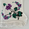 Toalla Flores Moradas Punto de Cruz. Rumanía, 1950