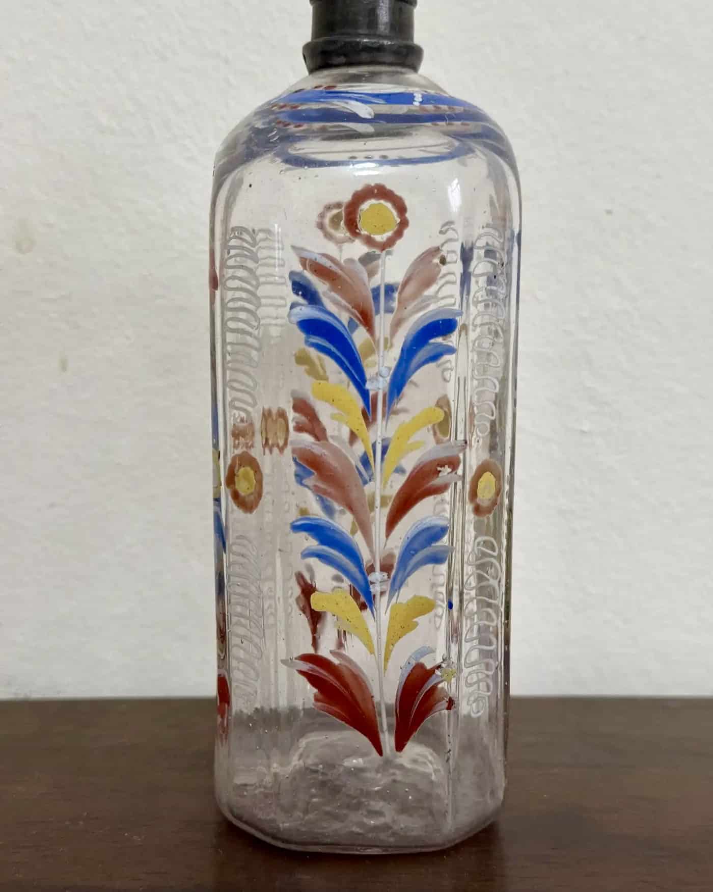 Botella Alemana de Vidrio Pintado del Siglo XVIII