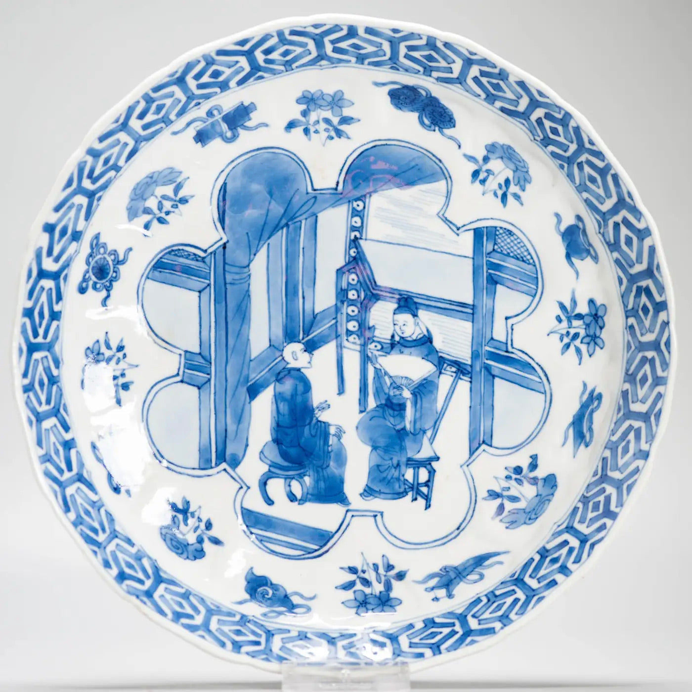 Plato Cheghua Periodo Kangxi del Siglo XIX en Azul Cobalto