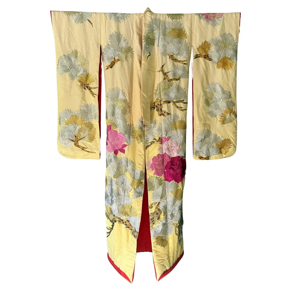 Kimono de Boda | Bordado sobre Seda | Japón | 1930