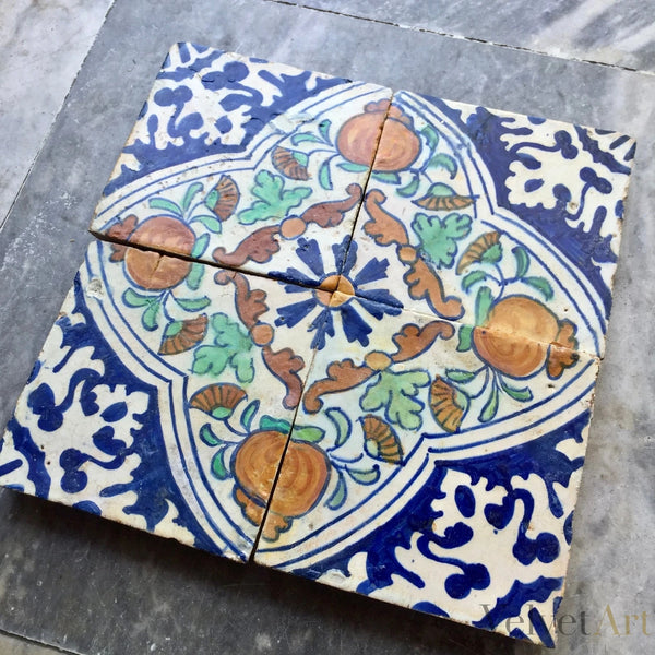 “Granadas” Azulejo Delft Policromo del Siglo XVII | Holanda, 1625