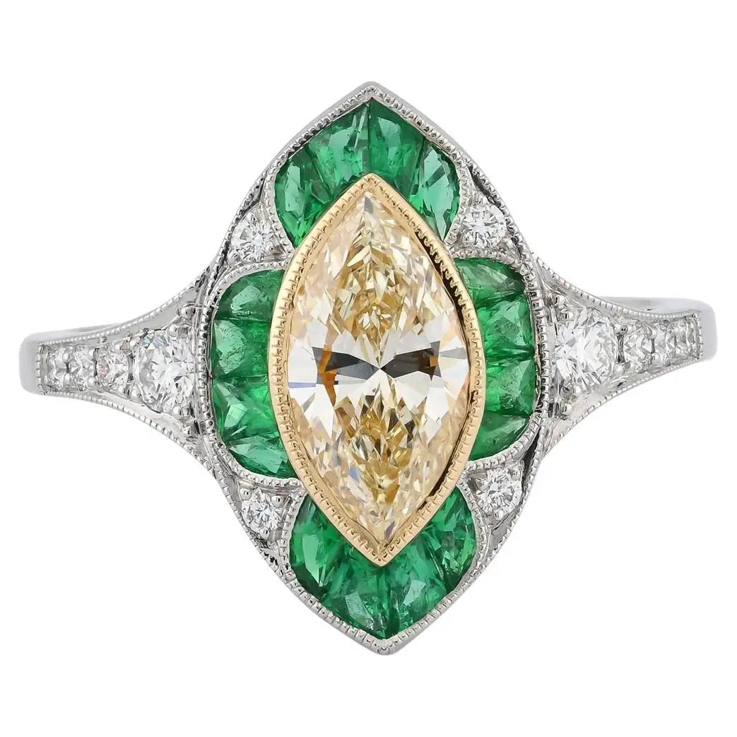 Anillo de Diamante Amarillo y Esmeraldas | Estilo Art Decó | 2024