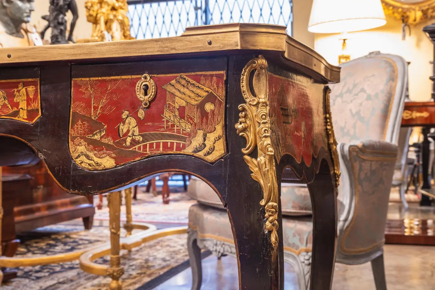 Escritorio Luis XV Chinoiserie Roja | Francia Siglo XIX