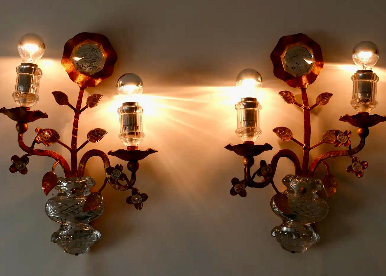 Apliques Dorados de Cristal y Metal de Maison Baguès Años 60