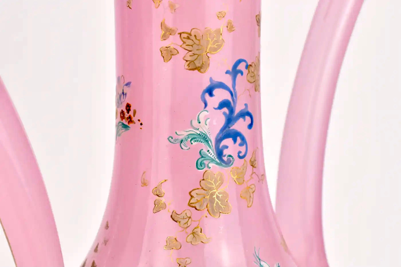 Jarrón de Cristal de Moser Esmaltado de Ópalo Bohemio, 1860