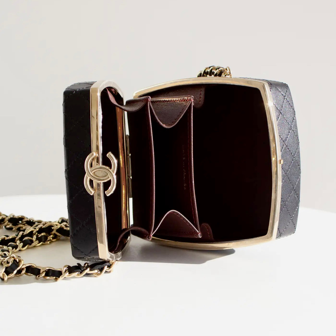 Bolso Chanel Dorado y Cuero de Cordero con Espejo de 2010