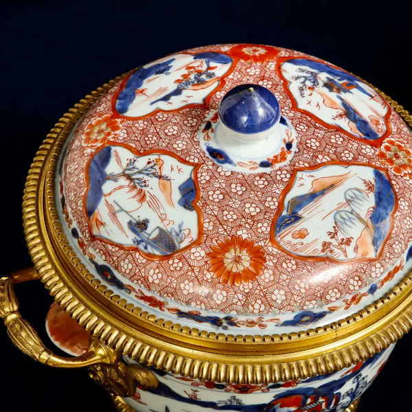 Porcelana Imari China y Cachepots en Ormolu Francés