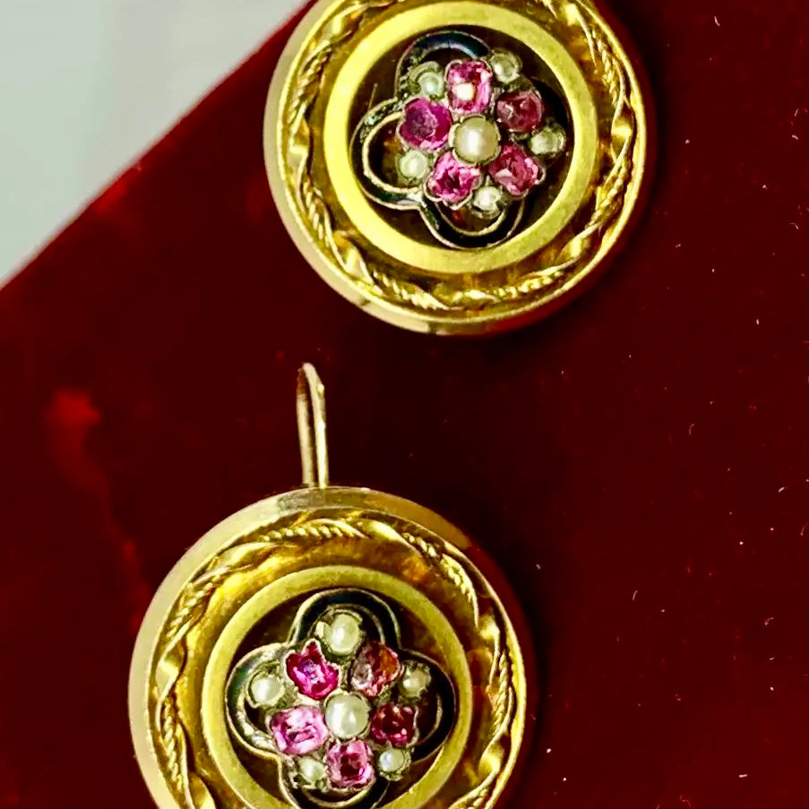 Pendientes Victorianos con Motivo Floral de Rubí y Perla del Siglo XIX