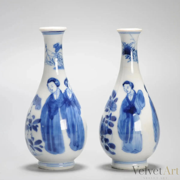 Jarrones Kangxi Azul y Blanco | Damas y Flores | Siglo XVII
