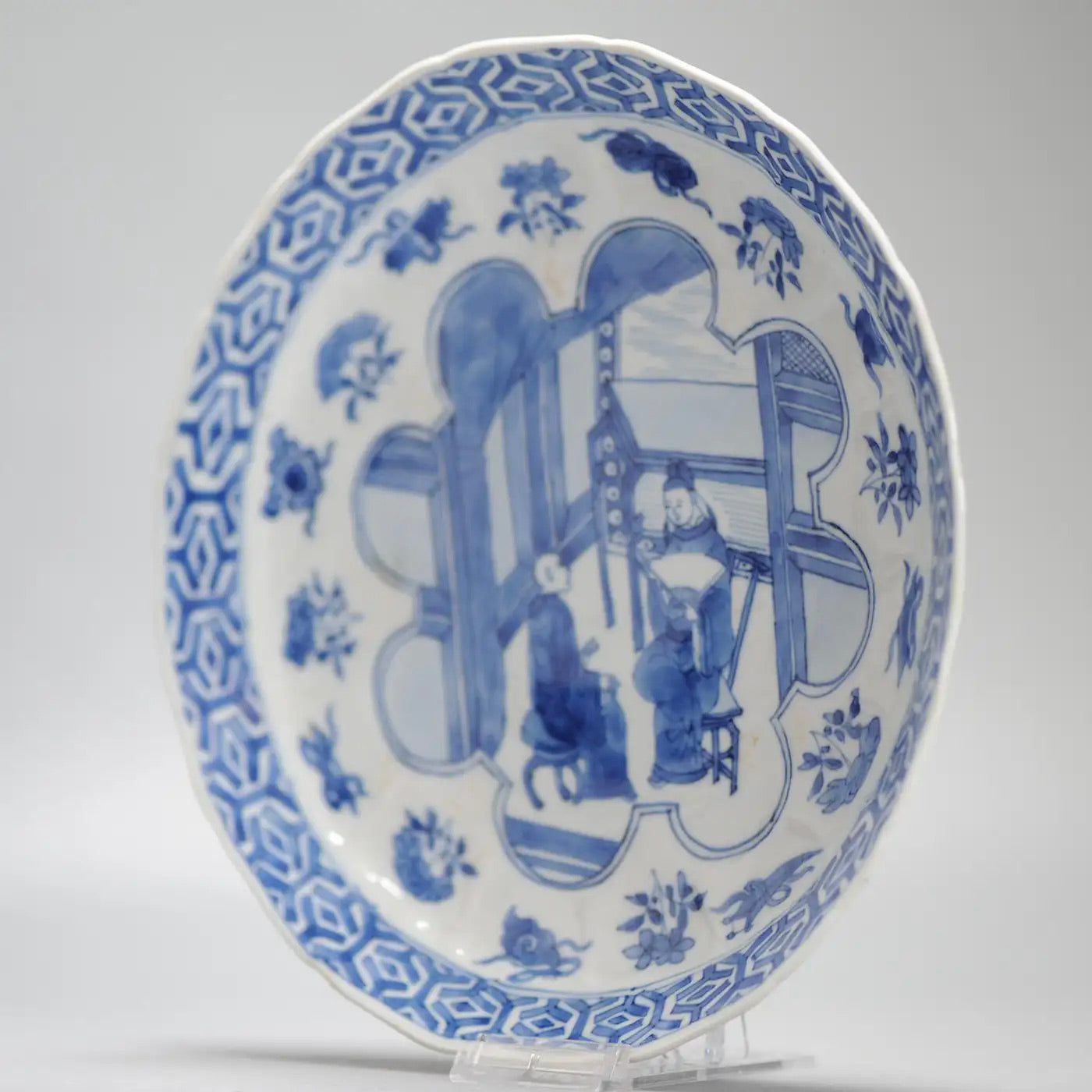 Plato Cheghua Periodo Kangxi del Siglo XIX en Azul Cobalto